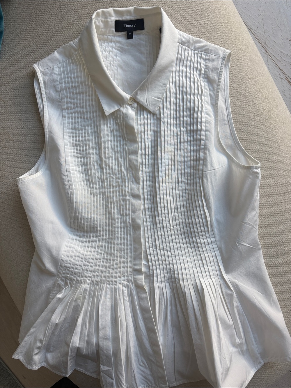 Theory White Sleeveless Pintuck Pleated Front Blouse